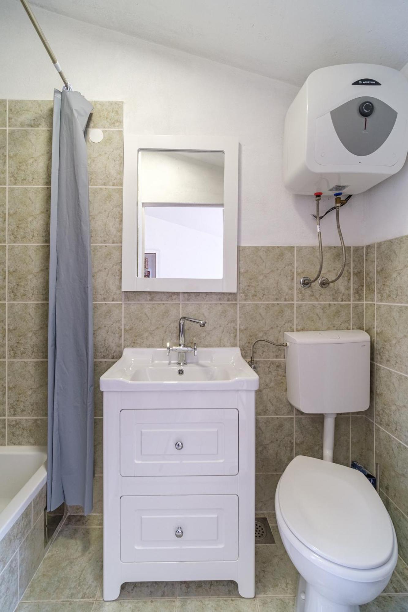 Vila Tudor Bobovisca 外观 照片